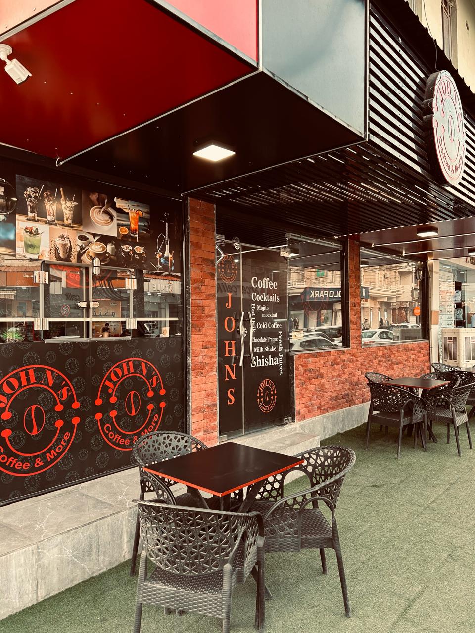 Coffee Shop Frontyard